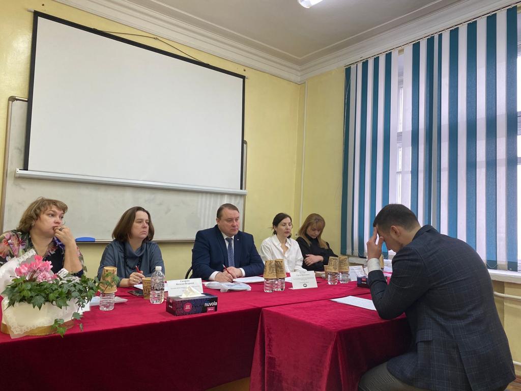 Студенты идут вперёд в светлое будущее! Студенты идут вперёд в светлое будущее!