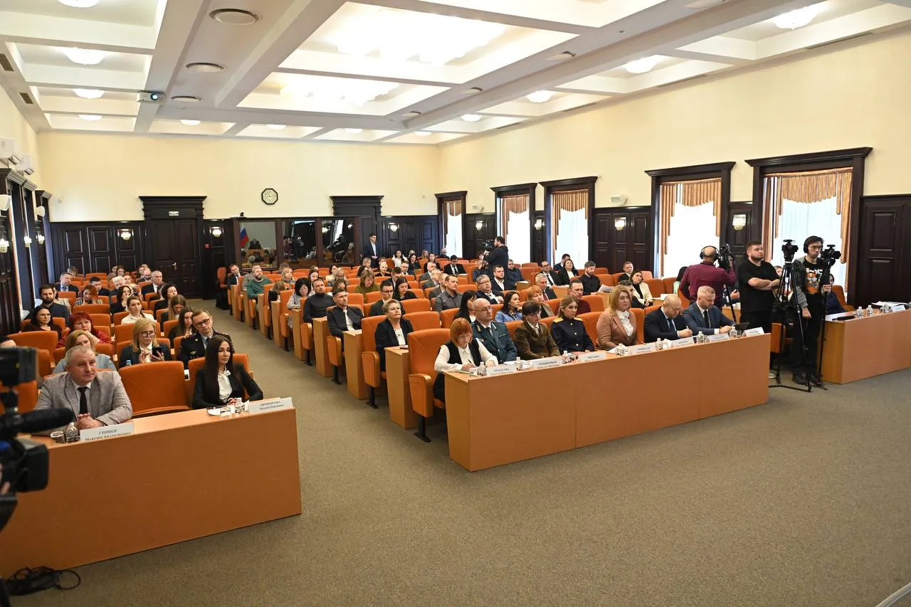 В Хабаровске прошла Всероссийская конференция для предпринимателей «ЗАБИЗНЕС: рейтинг регионов. Хабаровский край» В Хабаровске прошла Всероссийская конференция для предпринимателей «ЗАБИЗНЕС: рейтинг регионов. Хабаровский край»