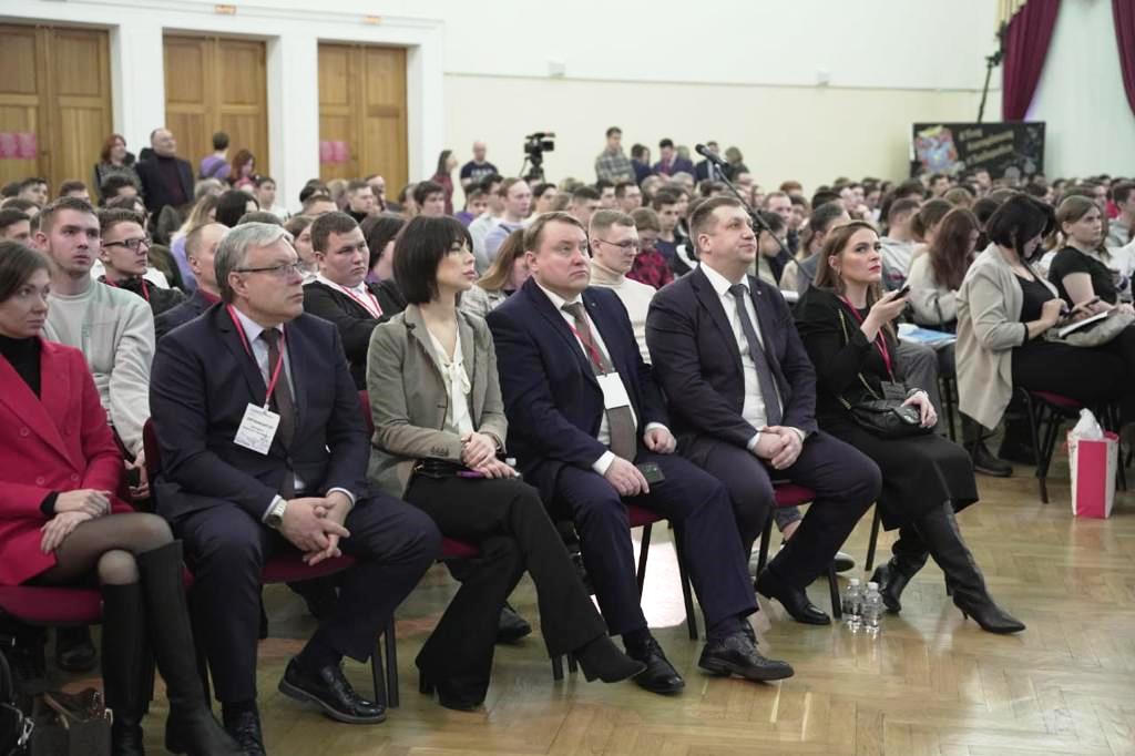 Форум "Молодой специалист - строитель будущего" в Хабаровске Форум "Молодой специалист - строитель будущего" в Хабаровске