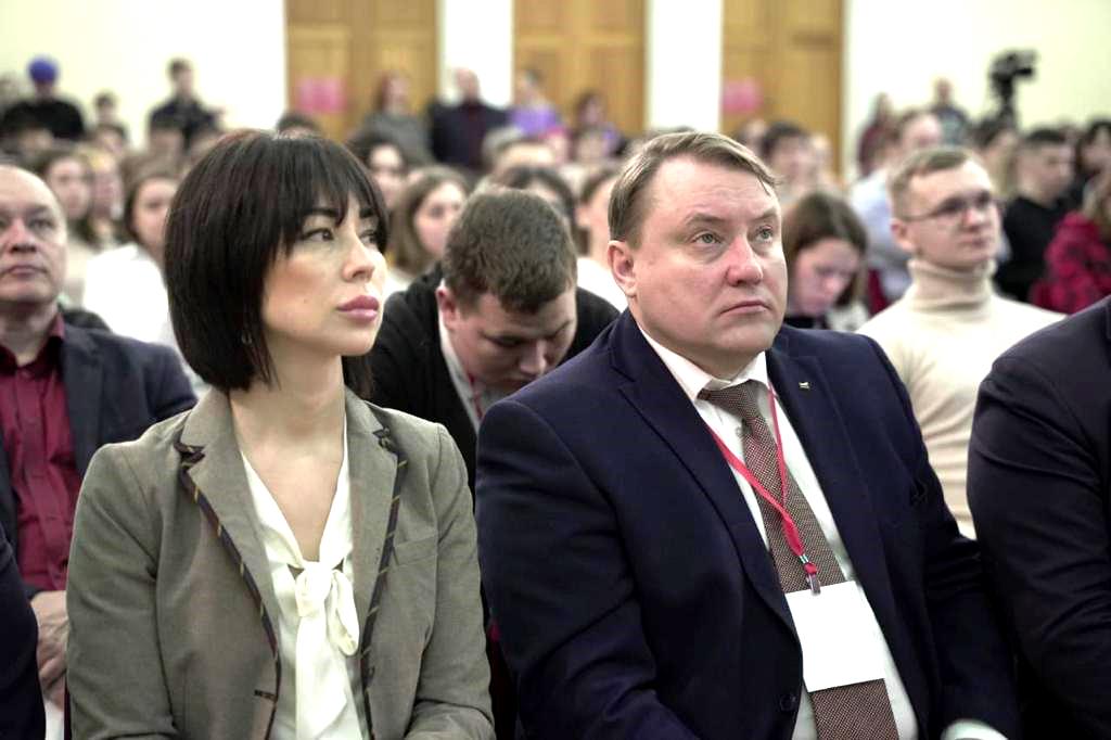 Форум "Молодой специалист - строитель будущего" в Хабаровске Форум "Молодой специалист - строитель будущего" в Хабаровске