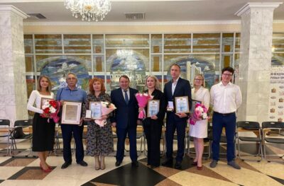 Награждение представителей бизнеса в честь Дня российского предпринимательства