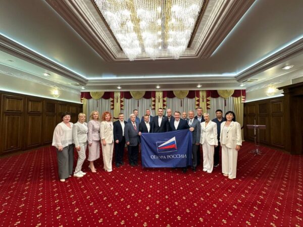 Состоялась встреча временно исполняющего обязанности губернатора Дмитрия Демешина с активом Хабаровской «ОПОРЫ РОССИИ»