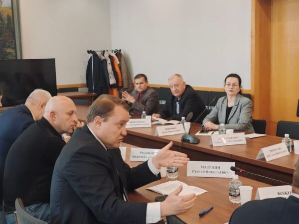 Бизнес и власть – вместе за качественные дороги в Хабаровском крае!