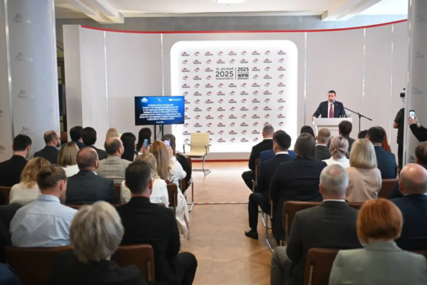 Предприниматели Хабаровского края обсудили ключевые проблемы бизнес-среды с Губернатором
