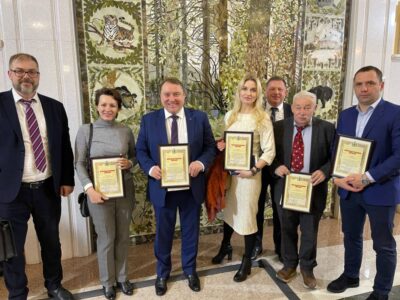 Награждение представителей Хабаровской «ОПОРЫ» на совете по предпринимательству